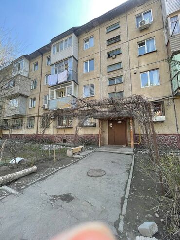 квартира 10 микрорайон: 2 комнаты, 43 м², 104 серия, 3 этаж, Евроремонт