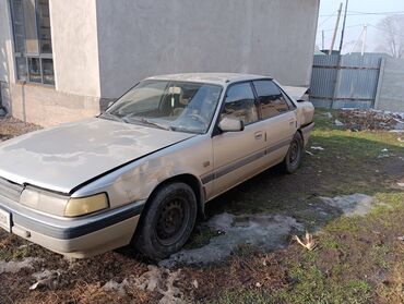 Mazda: Mazda 626: 1990 г., 2.2 л, Механика, Бензин, Седан