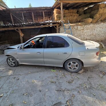 авто гибриды: Hyundai Avante: 1998 г., 1.5 л, Механика, Бензин, Седан