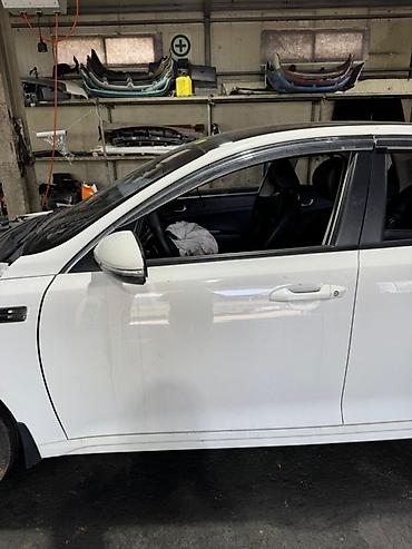 Дверь Передняя правая Kia, Б/у, Оригинал at lalafo.kg Дверь Передняя правая Kia, Б/у, Оригинал