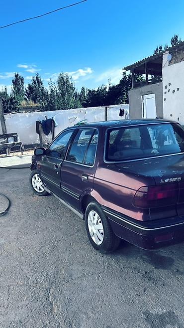 5: Mitsubishi Lancer: 1992 г., 1.5 л, Механика, Бензин, Седан — 3
