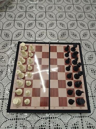İdman oyunları: Portativ şahmat dəsti Şahmat satılır qatlana bilir 23x23sm di — 2