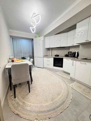 квартира в бишкеке с подселением: 3 комнаты, 83 м², Элитка, 4 этаж, Евроремонт