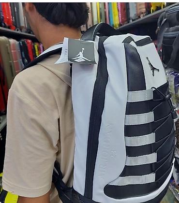 backpack: Rukzaklarin satisi.Qiymetler 28aznden baslayir.Magazadir.Catdirilma — 2