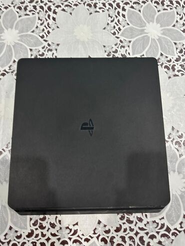 тату оборудование: Продаю playstation 4 slim память 408 Гб в идеальном состоянии не