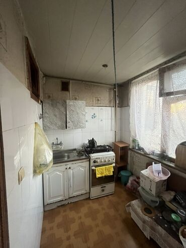 Köhnə tikili: Bakı, 7-ci mikrorayon, 1 otaqlı, Köhnə tikili, m. Azadlıq Prospekti, 35 kv. m — 12