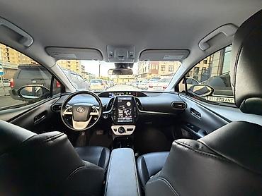 фонары: Toyota Prius: 2018 г., Гибрид, Хэтчбэк — 7