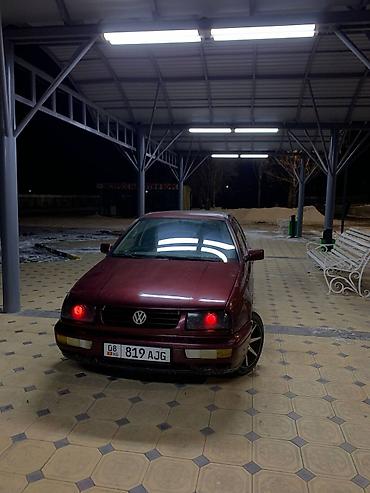 Volkswagen: Volkswagen Vento: 1994 г., 1.6 л, Механика, Бензин, Седан — 2