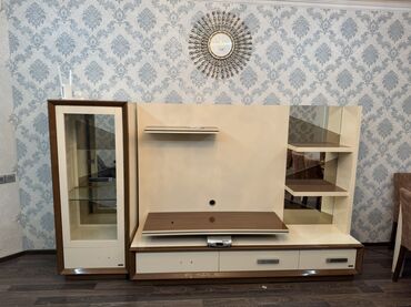 Rover: TV altlığı