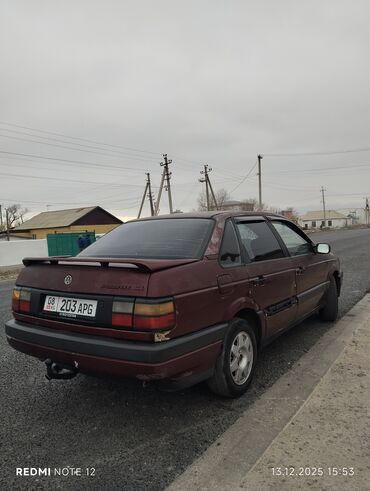 Volkswagen: Volkswagen Passat: 1988 г., 1.8 л, Механика, Газ, Седан — 4