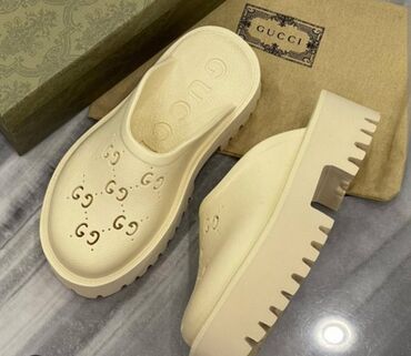 женская обувь 38 размер: Сабо оригинал Италияновые супер стильные и удобные размер 38