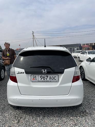 audi q6: Honda Jazz: 2009 г., 1.3 л, Автомат, Бензин, Хэтчбэк — 2