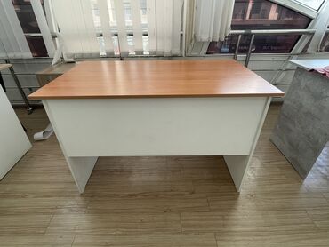 офисная мебель бишкек цены: Офисный Стол, цвет - Коричневый, Б/у