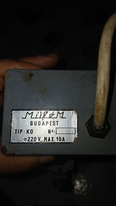 panel setka: MüPÉM Budapest istehsalı sənaye tipli 3 çıxışlı elektrik rozetkası - — 2