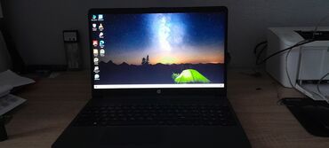 Računari, laptopovi i tableti: Intel Pentium, 8 GB OZU, 15.6 "