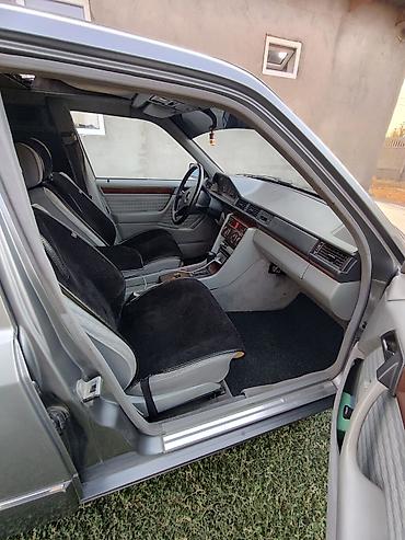 холодильник для автомобилей: Mercedes-Benz E-Class: 1990 г., 2 л, Автомат, Бензин, Седан — 2