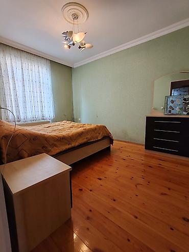 şirvanda ev satışı: Sumqayıt, 4 otaqlı, Köhnə tikili, 100 kv. m — 4