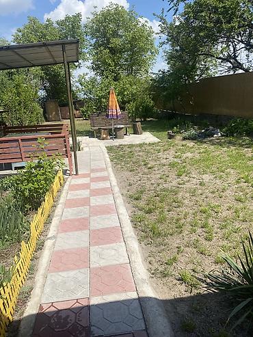 Продажа коттеджей и домов: 🏡 Продается уютный дом рядом с Бишкеком. Вода питьевая проведена — 14