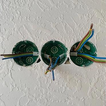 Электрики: Электромонтаж под ключ для квартир, домов и коммерческих помещений — 9