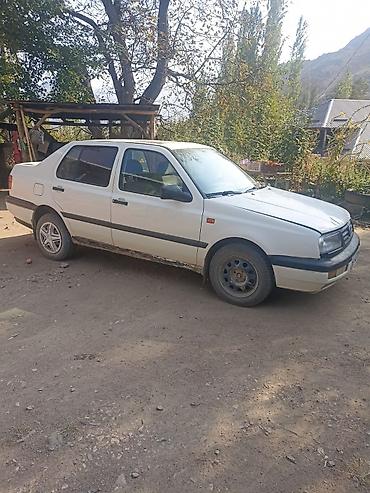 Volkswagen: Volkswagen Vento: 1994 г., 1.8 л, Кол менен иштөөчү, Бензин, Седан — 5