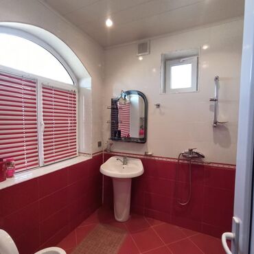 Bağ evlərinin satışı: Saray, 180 kv. m, 4 otaqlı, Hovuzsuz -da lalafo.az — 17 Bağ evlərinin satışı: Saray, 180 kv. m, 4 otaqlı, Hovuzsuz — 17