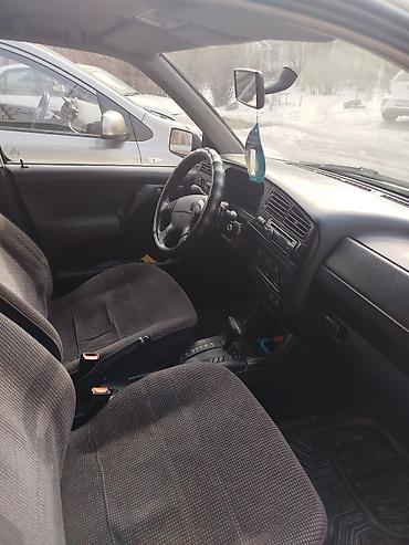 Volkswagen: Volkswagen Golf: 1995 г., 2 л, Автомат, Бензин, Хэтчбэк — 2