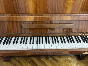 digital piano: Heç bir problemi yoxdu,dilləri yerindədi,səs tonları mükəmməldi
