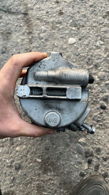 Kompressorlar: İşlənmiş avtomobil kondisioner kompressoru. Hava axını yaratmaq və — 6
