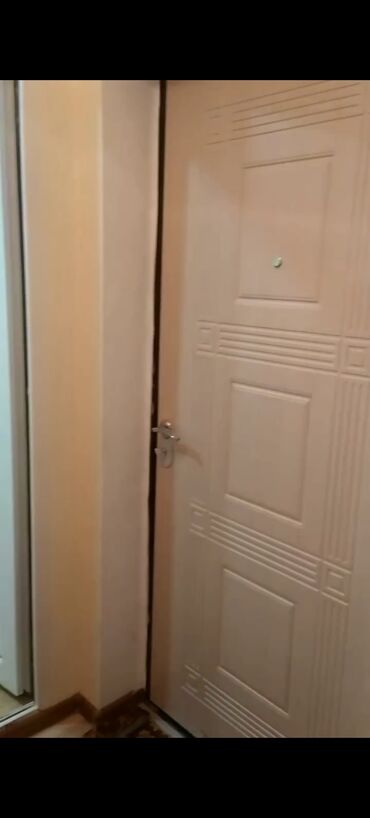 квартиры в азербайджане: Nizami metrosun yaxınlıqı Tibb Universitetin yaxınlıqı 4/2 mertebesi