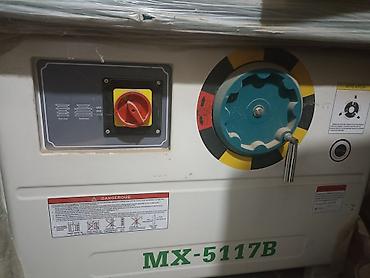 yardimli sekilleri: MX-5117B Frez Dəzgahı (Aşağıdan və ön paneldən görüntülər) - Model — 3