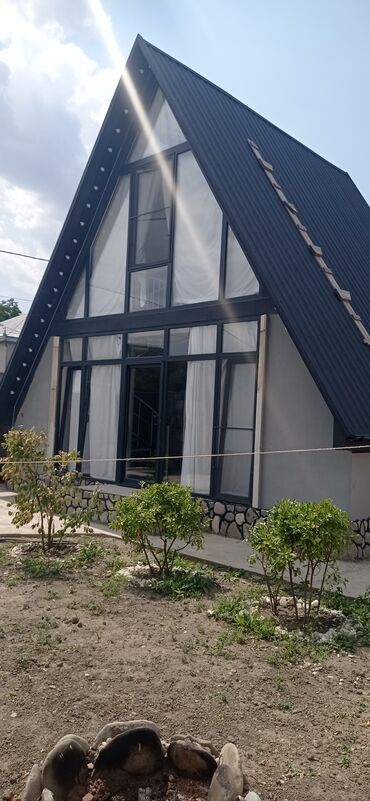 Bağ evlərinin kirayəsi: 80 kv. m, 2 otaqlı, Hovuzsuz, İnternet, Su, Kanalizasiya — 2