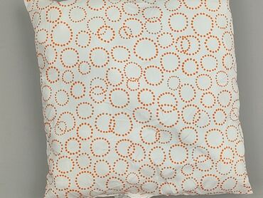 PL - Pillow 16 x 16, color - White, condition - Perfect