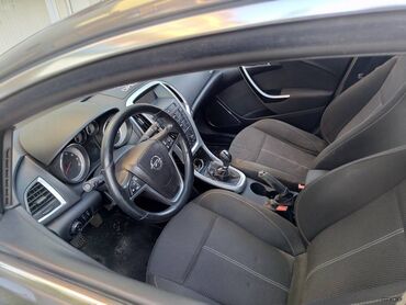 Opel: Opel Astra: 1.4 l. | 2011 έ. 200000 km. Χάτσμπακ — 11