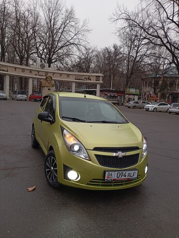 chevrolet 2008: Chevrolet Spark: 2012 г., 1 л, Механика, Бензин, Хэтчбэк