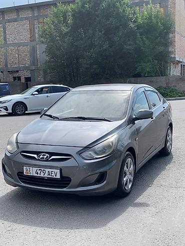 sprinter bazar: Hyundai Solaris: 2012 г., 1.6 л, Автомат, Бензин, Седан — 3