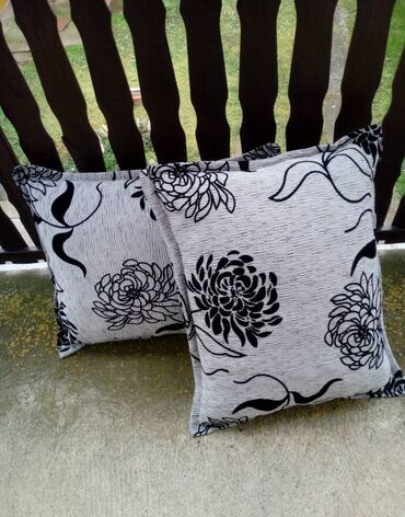 polovni tepisi i staze: Throw pillow, color - Grey