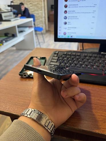 poco c51: Poco M6 Pro, 256 GB, rəng - Qara, Sensor — 3