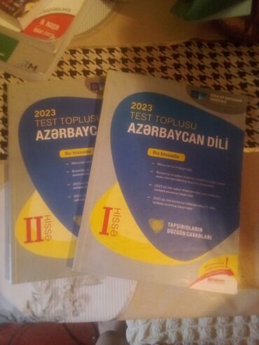 2023-cü il Azərbaycan Dili Test Toplusu, I və II hissələrindən ibarət