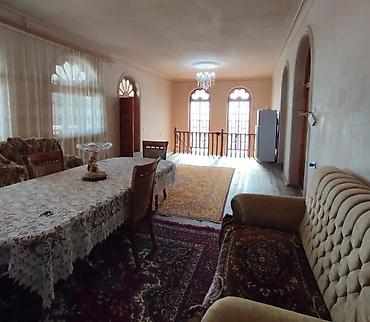 Həyət evləri və villaların satışı: Möhtesem mezereli cox gozel bir ev satisa cixdi Havasi Görünüsü insana — 16