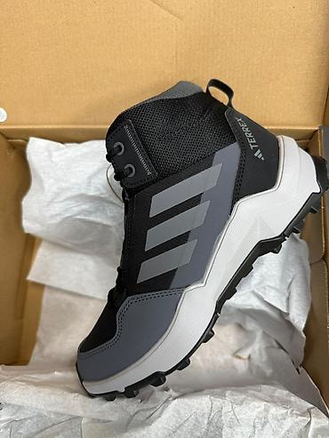Krossovkalar: Rəng - Boz Krossovkalar, Adidas, Ölçü: 33, Uniseks — 1