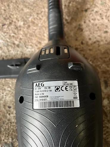 Štapni usisivači: AEG CX7 X Flexibility – bežični 2‑u‑1 štapni usisivač - Model/serija — 4