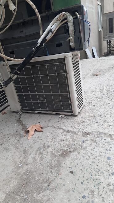 Sifarişlə yazı masaları: Kondisioner 40-45 kv. m