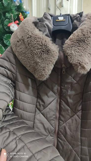 tuklu: Balonka kurtka yaxşı isti saxlayır.papagi kenarı tukludur.cox az — 3