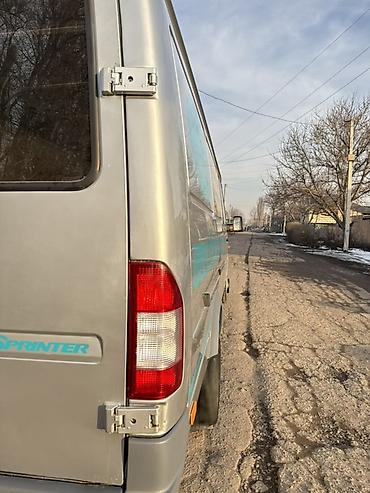 Грузовики: Грузовик, Mercedes-Benz — 6