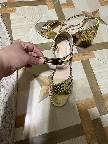 armani часы: Новые женские туфли (2 пары) Каждая пара стоит 700 сомов. Заказывали — 2