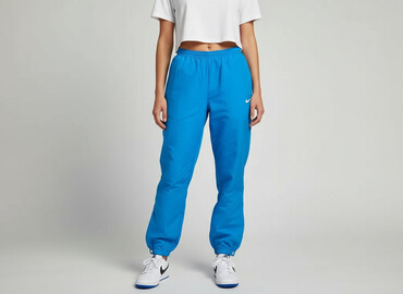 dresowe krótkie spodenki damskie nike: Nike, Sweatpants for women, size S