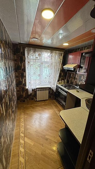 qapi ucun setkalar: Sumqayit s. 45 mehelle 5/3 orta 5 otaq 4 otaqa duzelıb seliqeli — 4