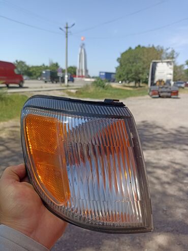 Поворотники, повторители поворота: Правый поворотник Subaru 1998 г., Б/у, Оригинал, Япония