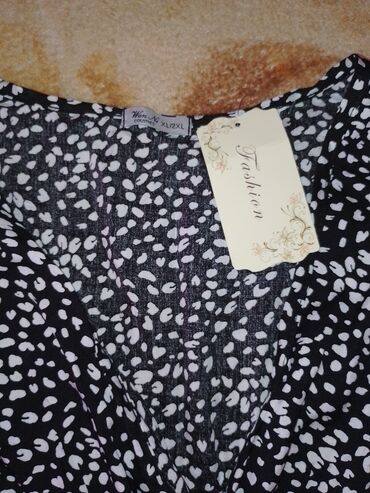 stradivarius jakna sa krznom: Fashion, 2XL (EU 44), Print, color - Black