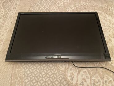 televizor 82: Б/у Телевизор Sharp 82" HD (1366x768), Самовывоз